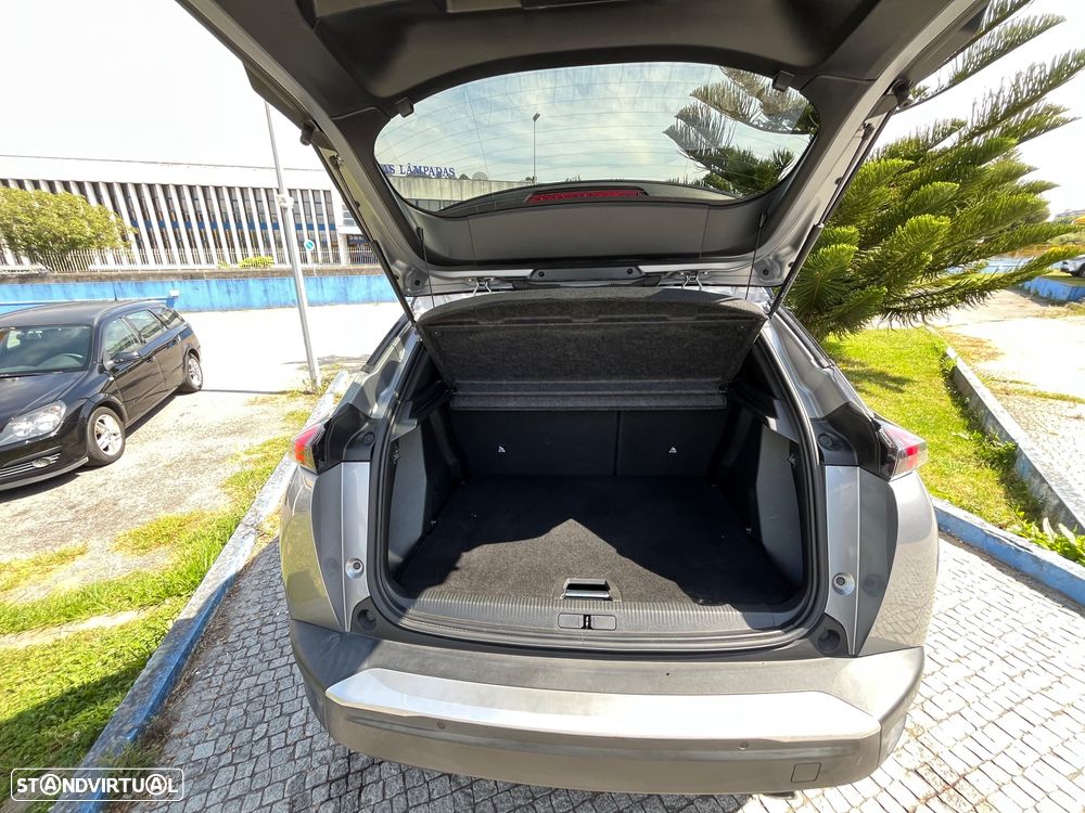Peugeot 2008 1.5 BlueHDi GT Pack EAT8 - 25