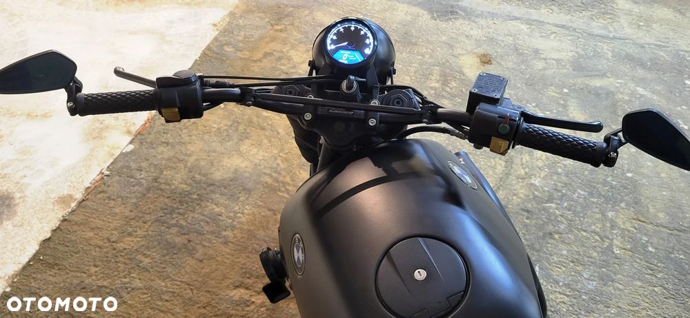 BMW K - 8