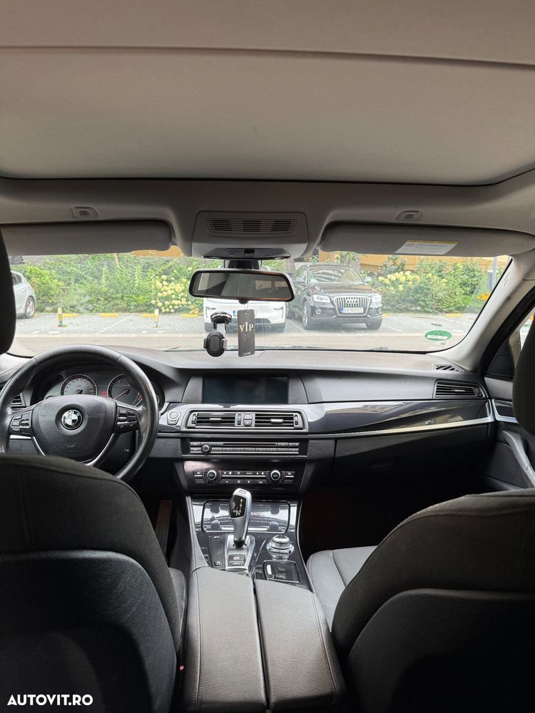 BMW Seria 5 520d - 8