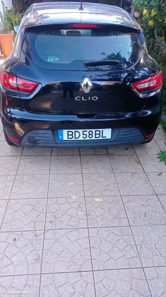 Renault Clio - 9