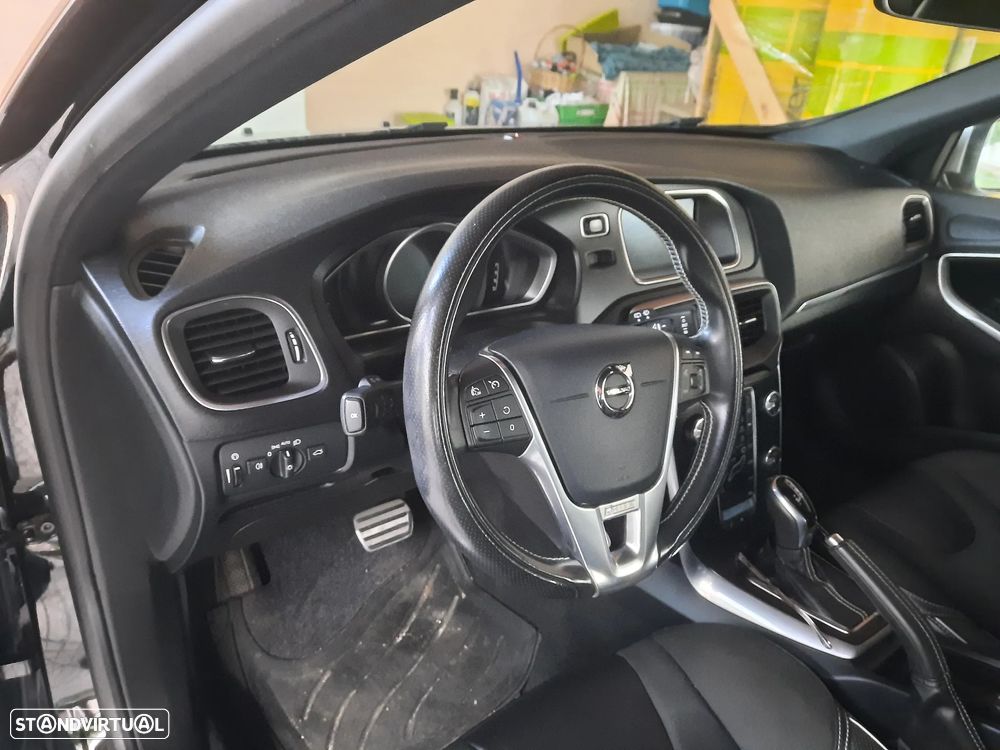 Volvo V40 D2 Geartronic RDesign - 8