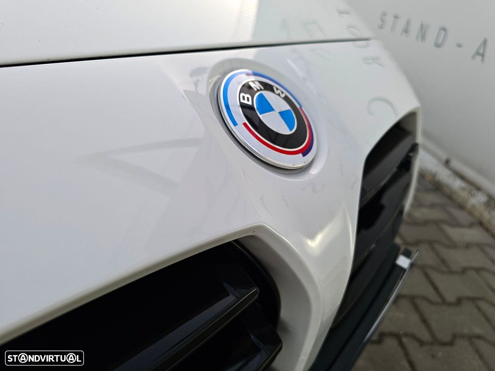 BMW 320 i Touring Pack Desportivo M - 35