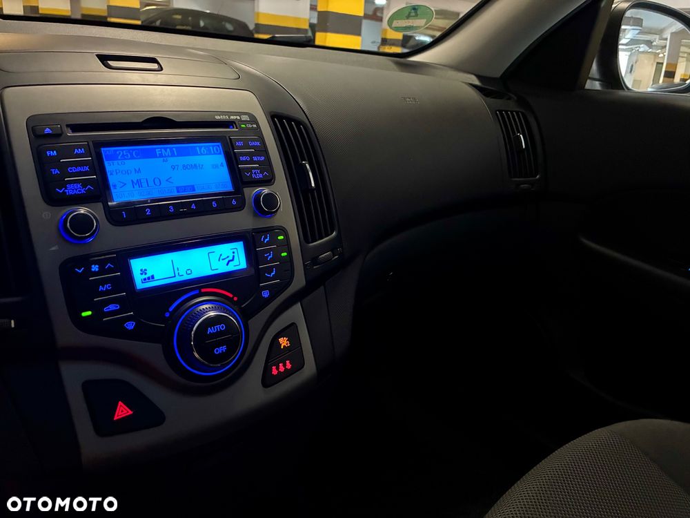 Hyundai i30 1.6 Style - 27