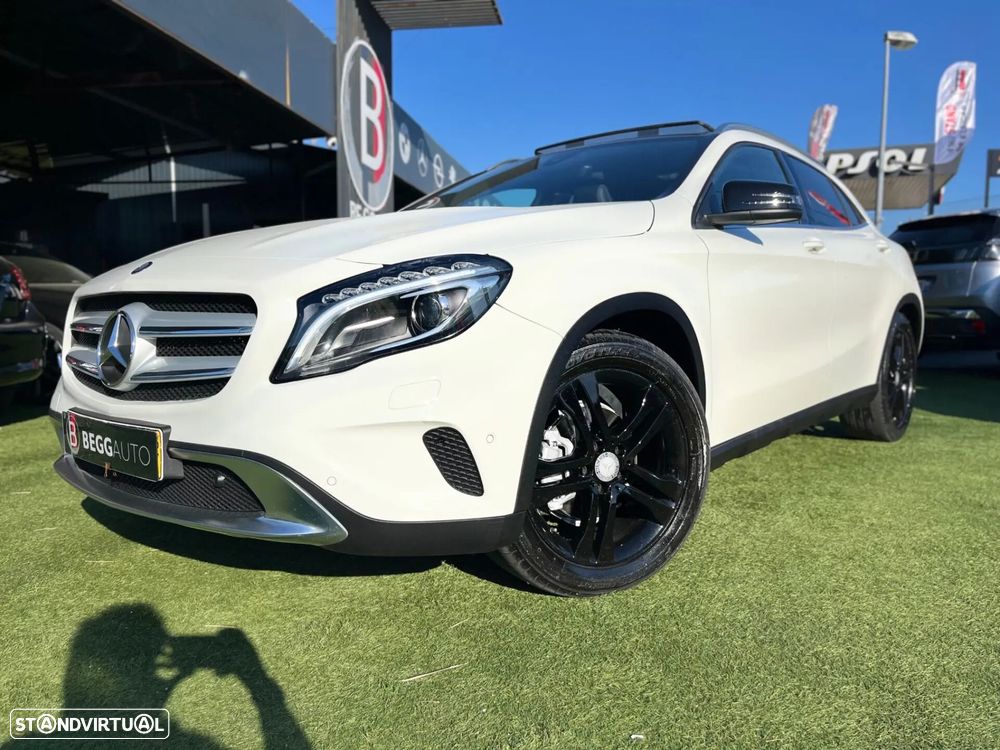 Mercedes-Benz GLA 200 d Aut. - 10