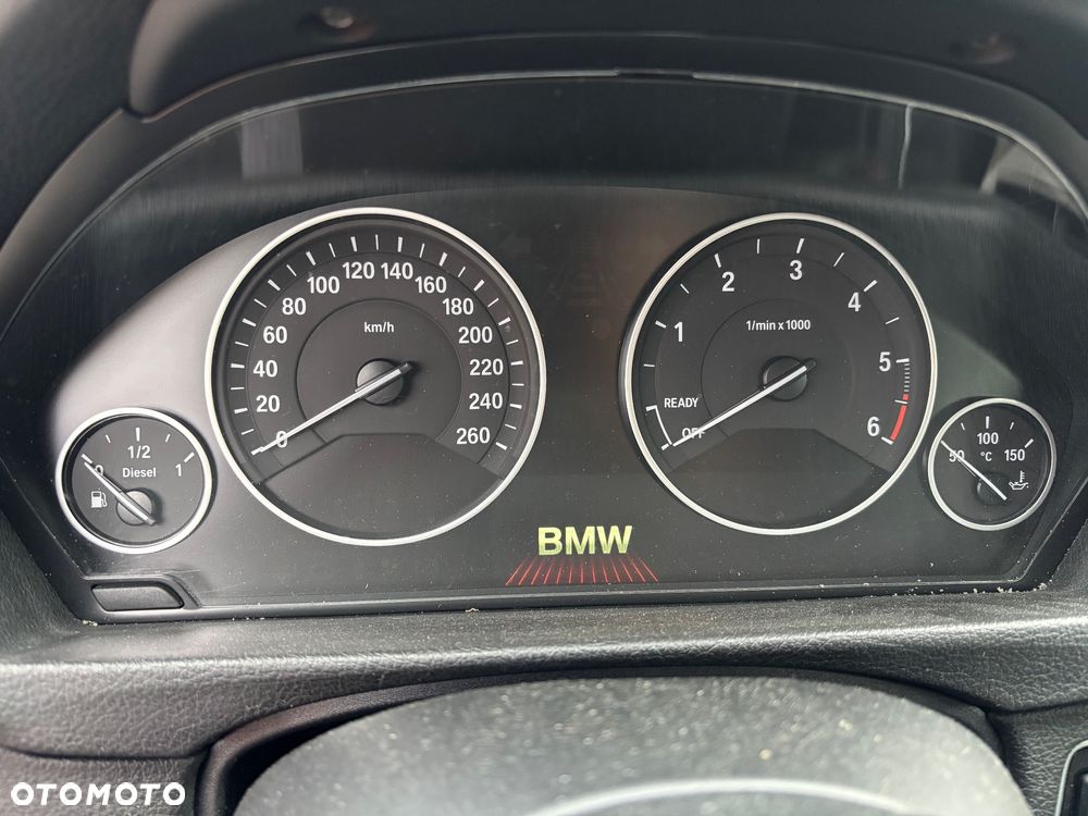 BMW 3GT 320d Sport Line - 36