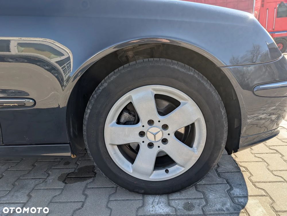 Mercedes-Benz Klasa E 320 CDI Avantgarde - 19