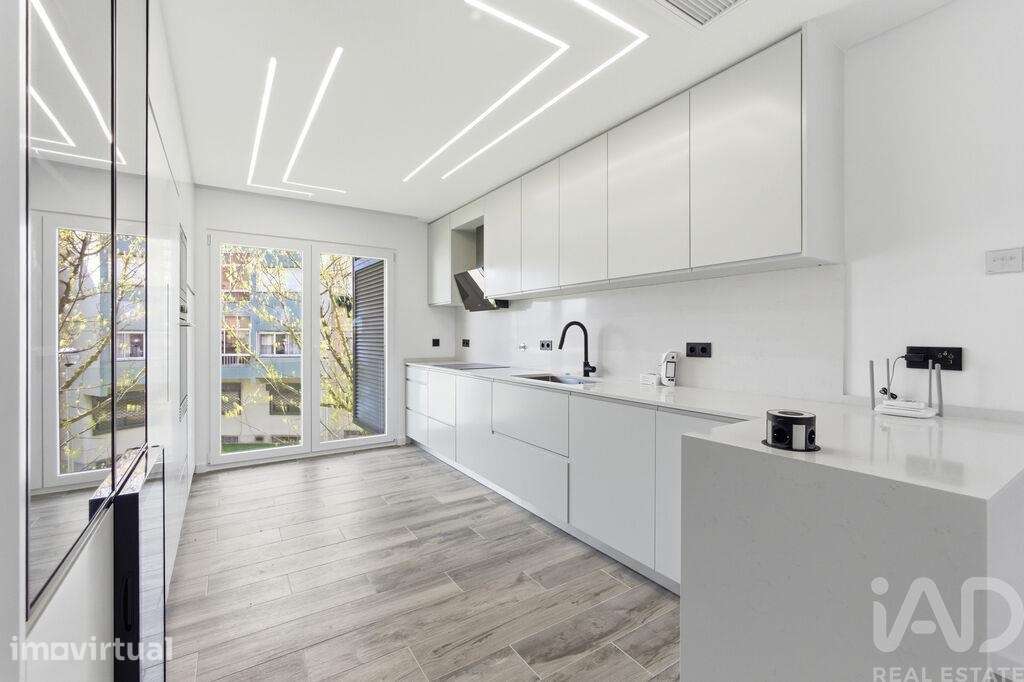 Apartamento T4 em Santa Iria de Azoia, São João da Talha e Bobadela de - Grande imagem: 4/30