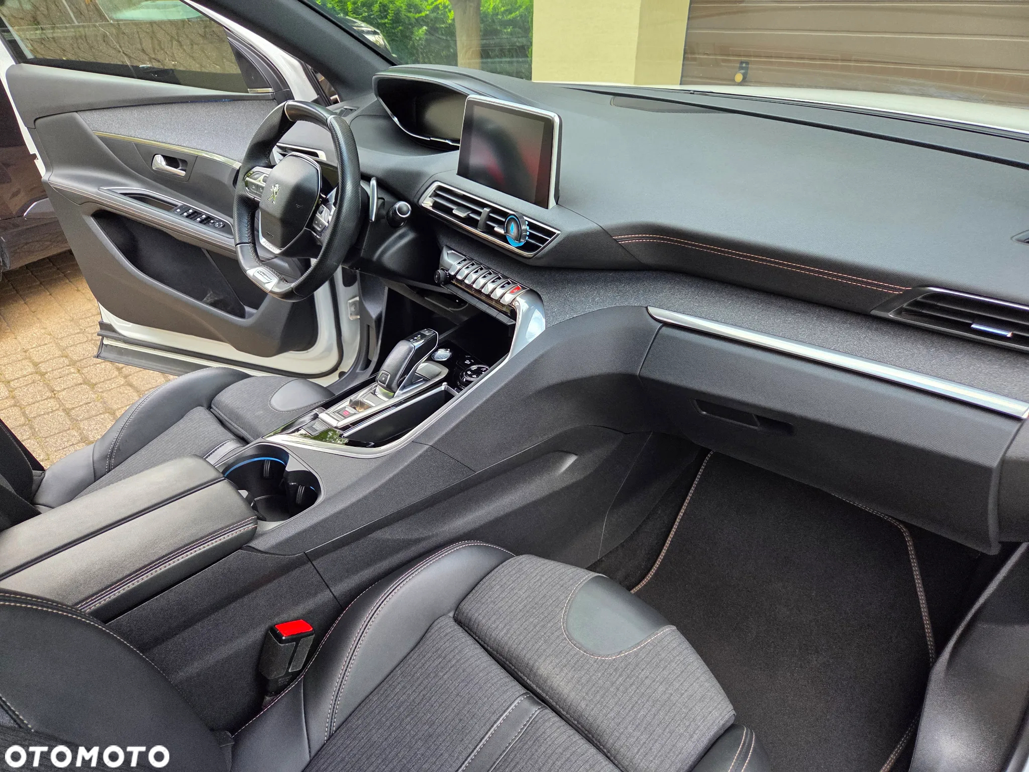 Peugeot 3008 1.5 BlueHDi GT S&S EAT8 - 19