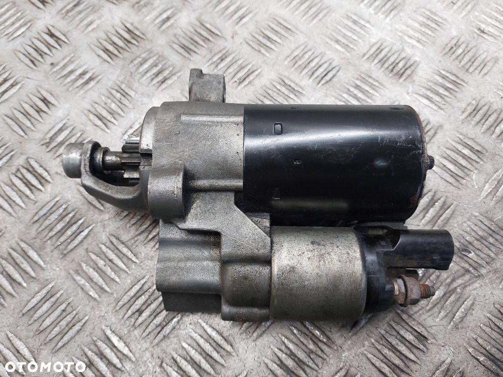 ROZRUSZNIK AUDI A4 B8 2.0 TFSI 06H911021A - 3