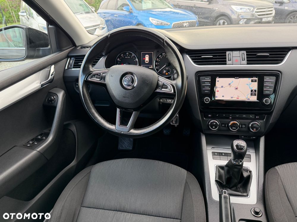 Skoda Octavia 1.8 TSI Drive - 17