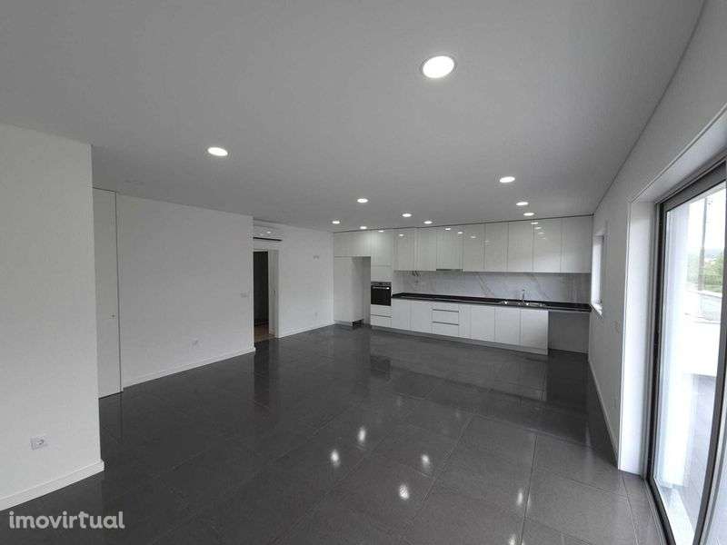 Apartamento T2 Novo - Grande imagem: 2/10