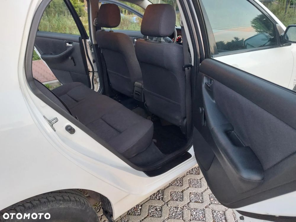 Toyota Corolla 1.4 VVT-i Base - 12