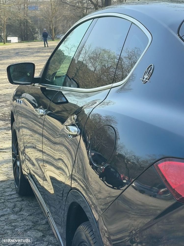 Maserati Levante 3.0 V6 - 12