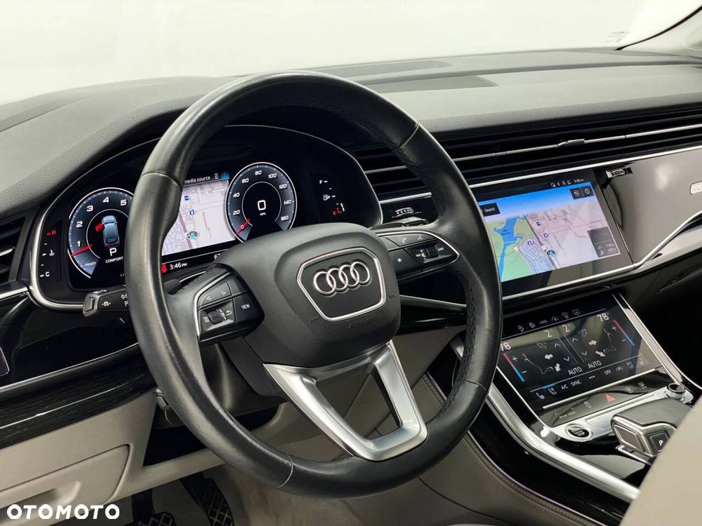 Audi Q7 - 6