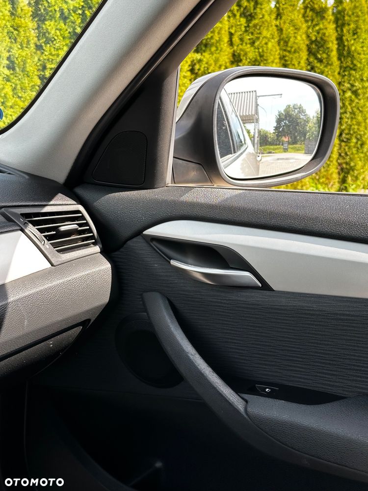 BMW X1 sDrive18d - 28
