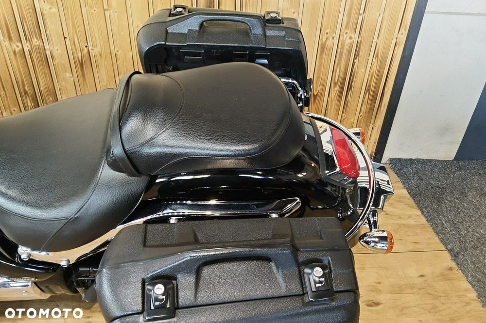 Suzuki Intruder - 26