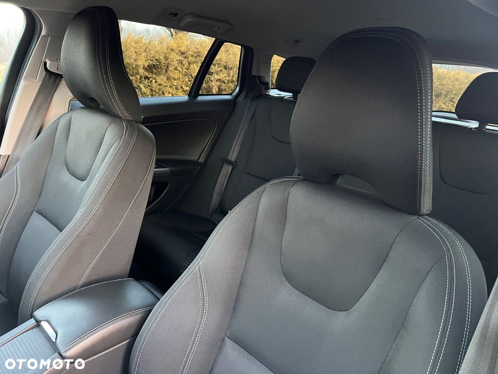Volvo V60 - 21