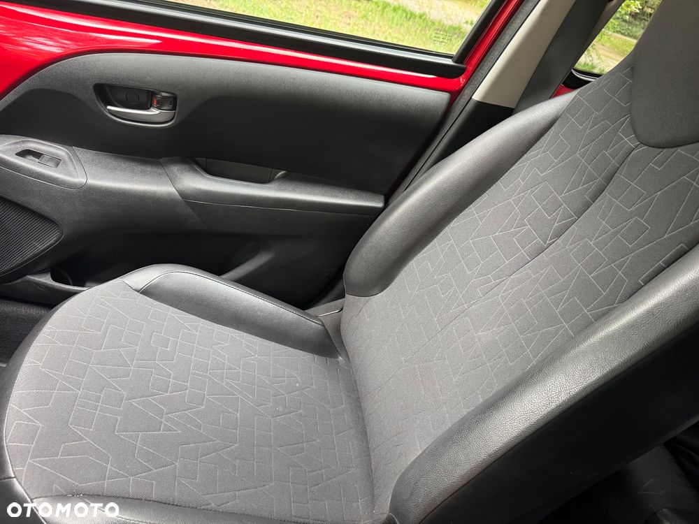 Toyota Aygo 1.0 VVT-i JBL Edition - 25