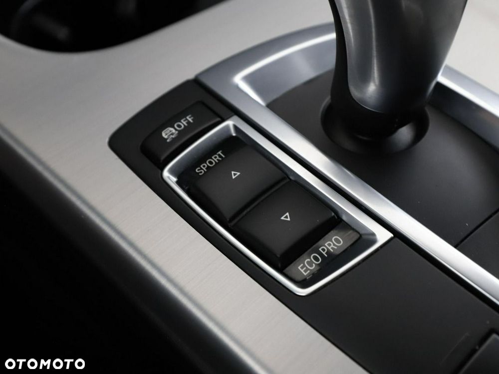 BMW X3 xDrive20d sport - 28