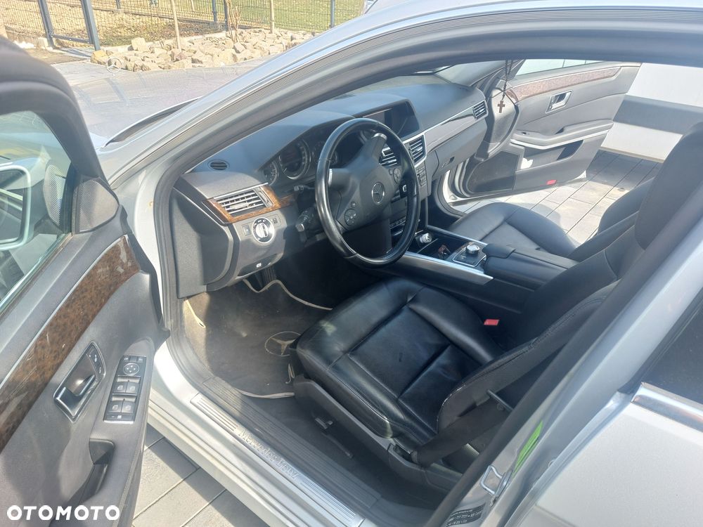 Mercedes-Benz Klasa E 200 CDI BlueEff Elegance - 23
