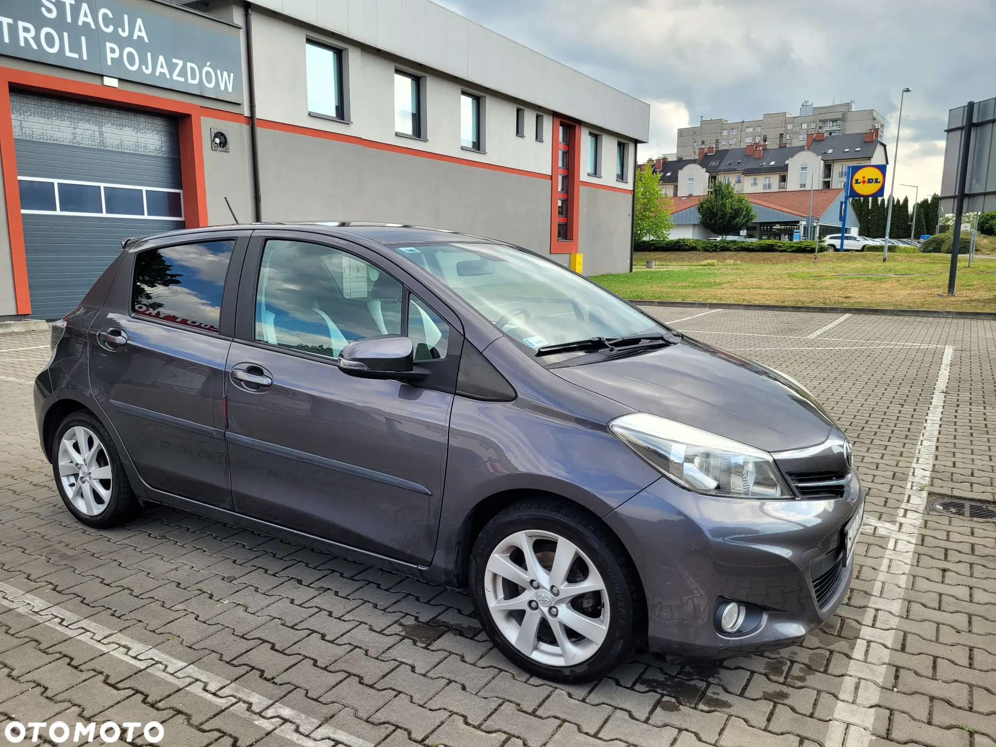 Toyota Yaris 1.33 Prestige - 7