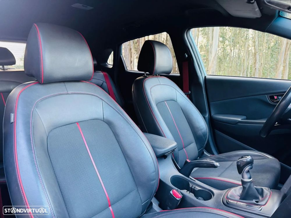 Hyundai Kauai 1.0 T-GDi Premium Pele/Tec.Vermelho - 35