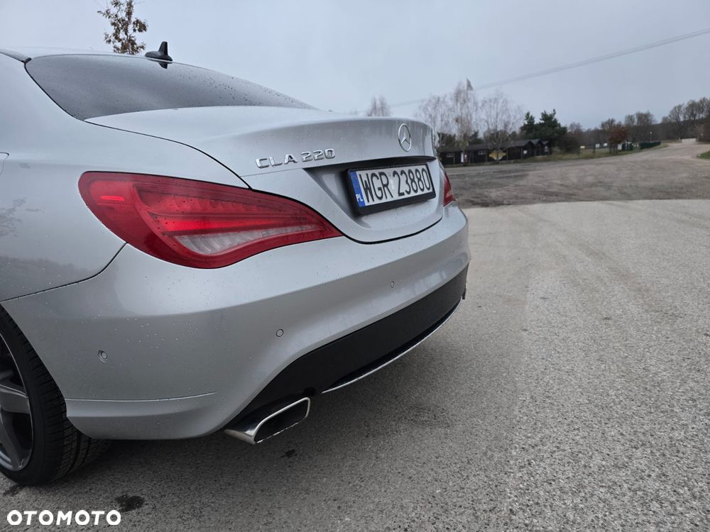 Mercedes-Benz CLA 220 d 7G-DCT - 9