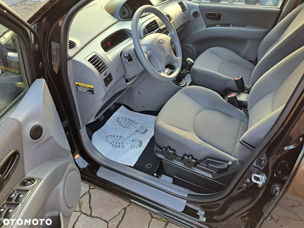 Hyundai Matrix 1.6 GLS - 12