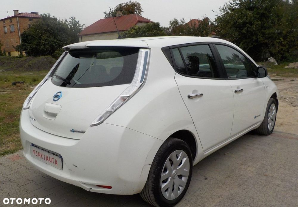 Nissan Leaf - 12