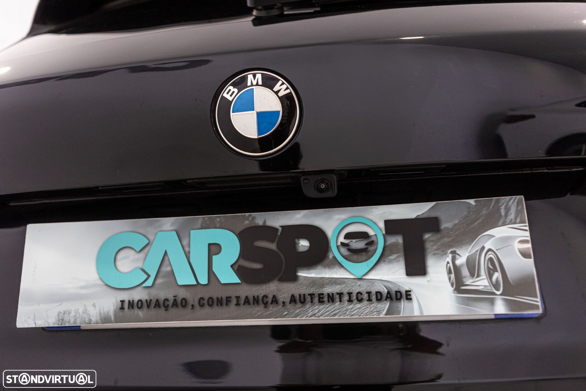 BMW 218 Active Tourer i Pack Desportivo M Auto - 8
