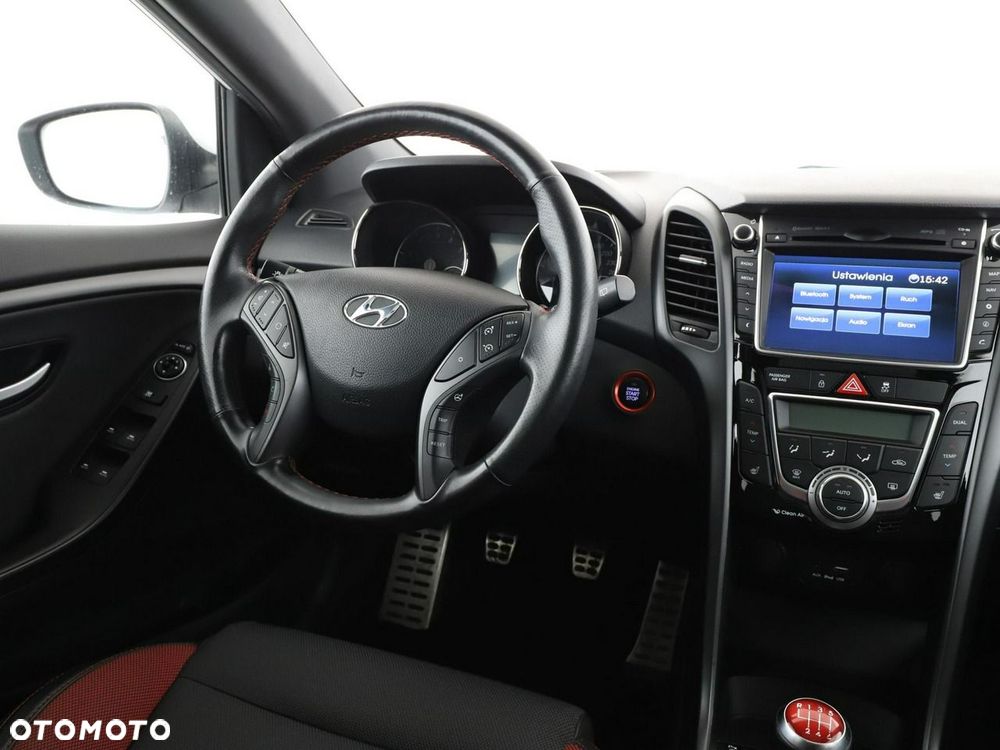 Hyundai i30 1.6 T GDI Turbo - 17