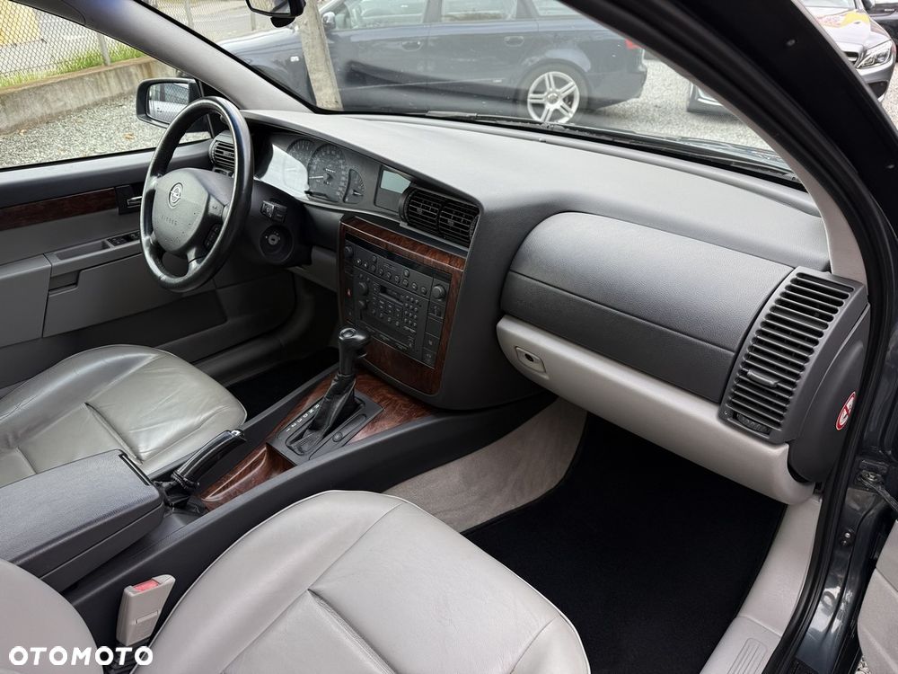 Opel Omega 3.0 Executive - 20