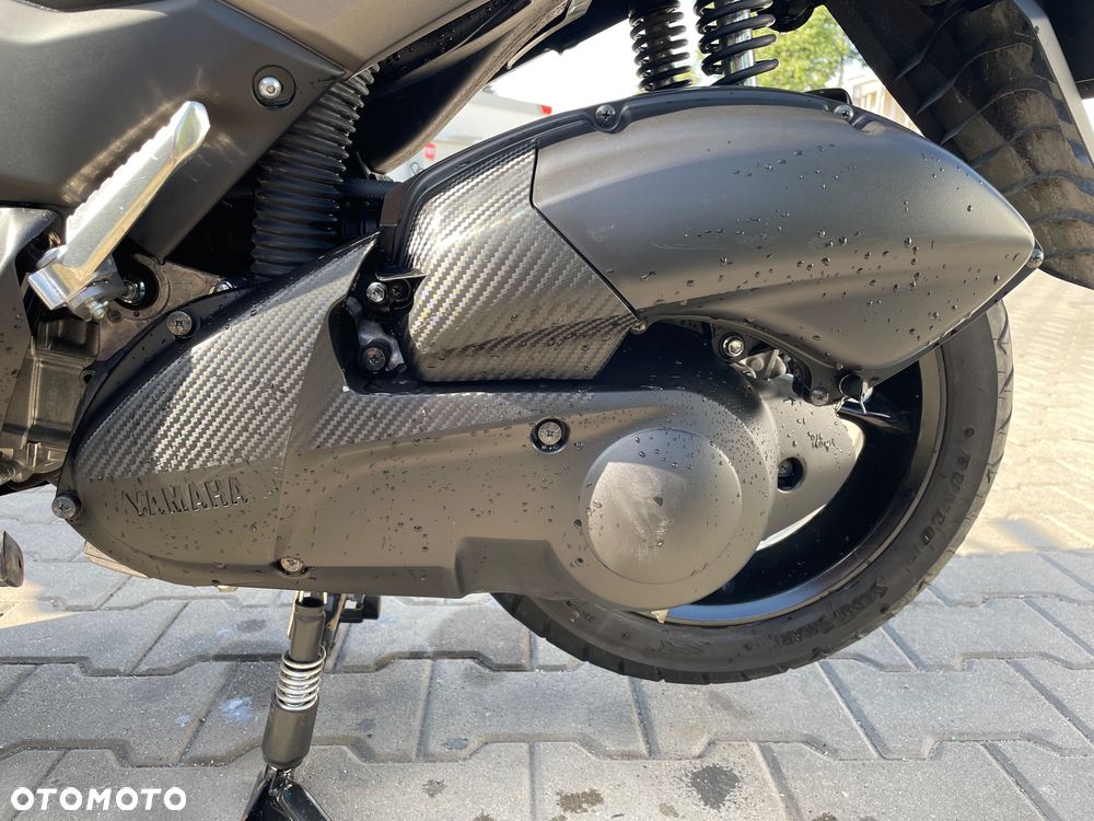 Yamaha NMAX - 8