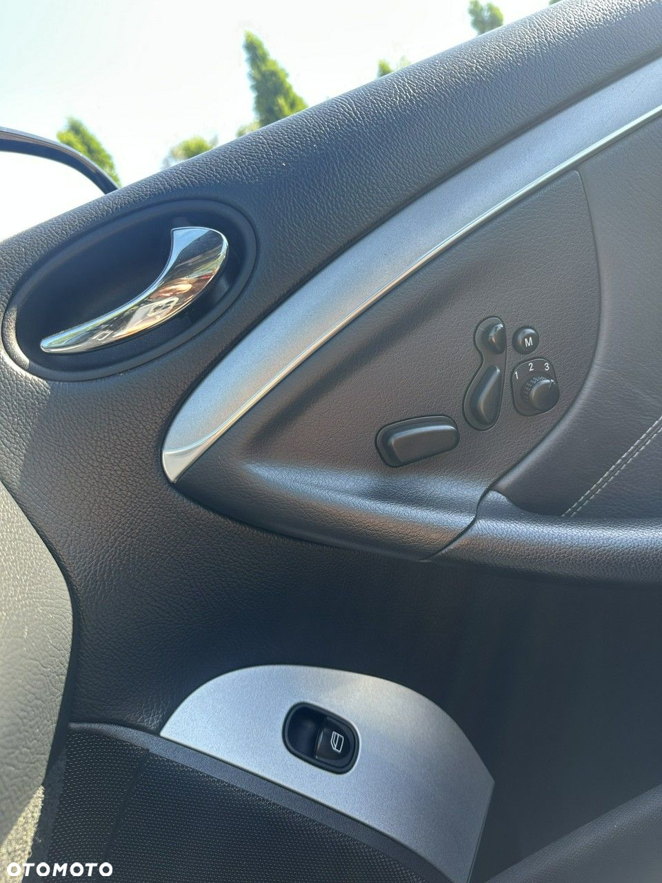 Mercedes-Benz CLK - 25