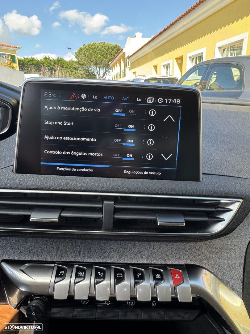 Peugeot 5008 1.2 PureTech Allure Pack EAT8 - 31