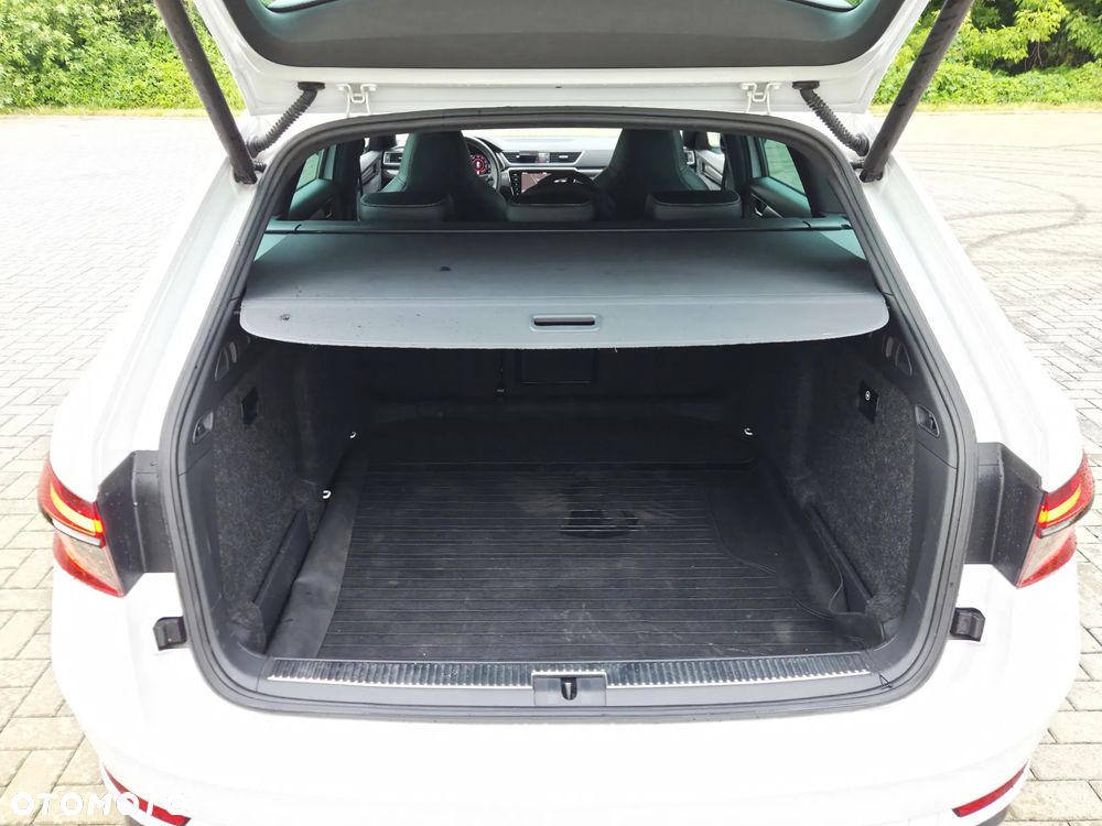 Skoda Superb 2.0 TSI 4x4 Sportline DSG - 10