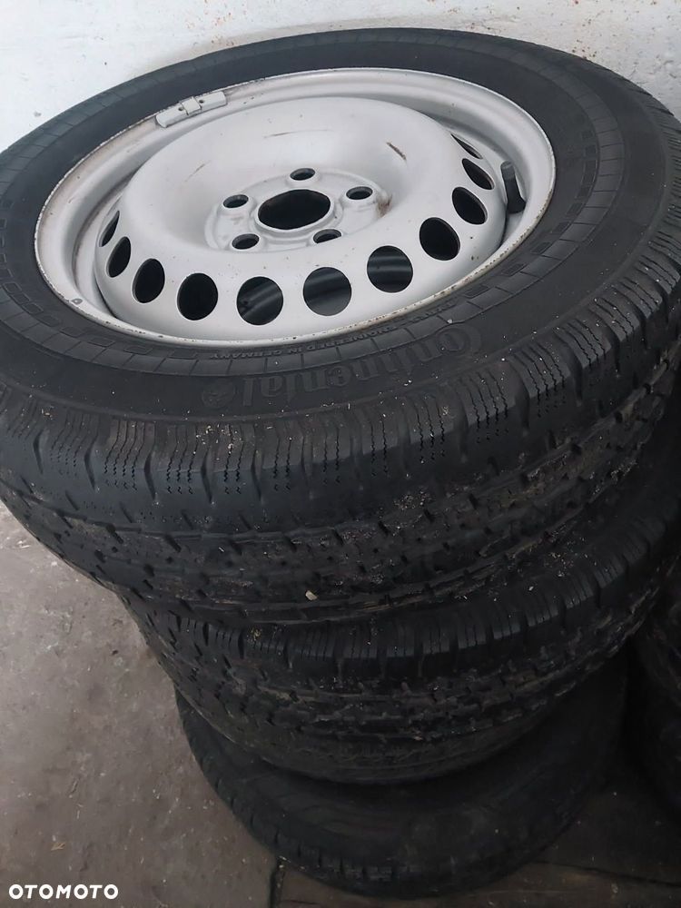 Volkswagen Transporter L2H1 - 12