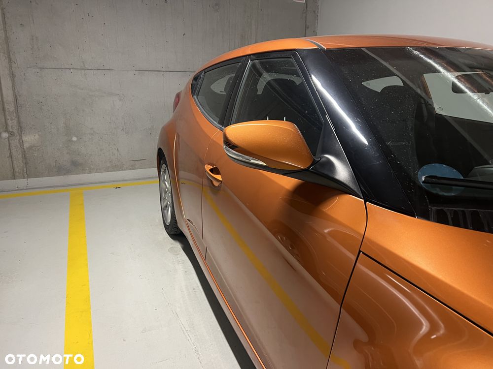 Hyundai Veloster 1.6 GDI Comfort - 15
