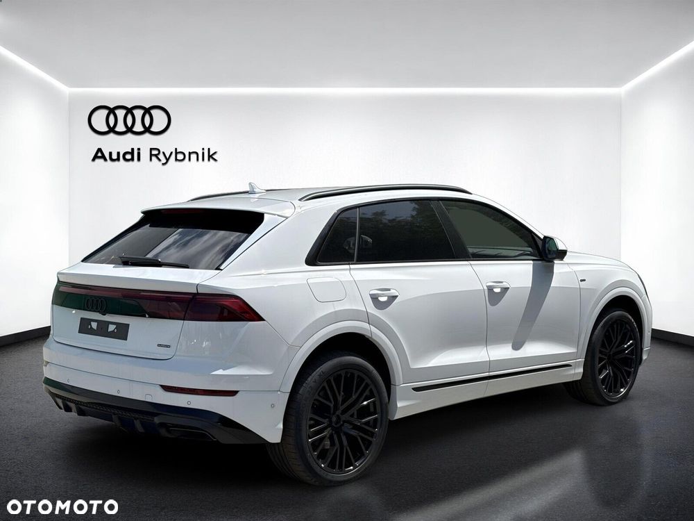 Audi Q8 - 6
