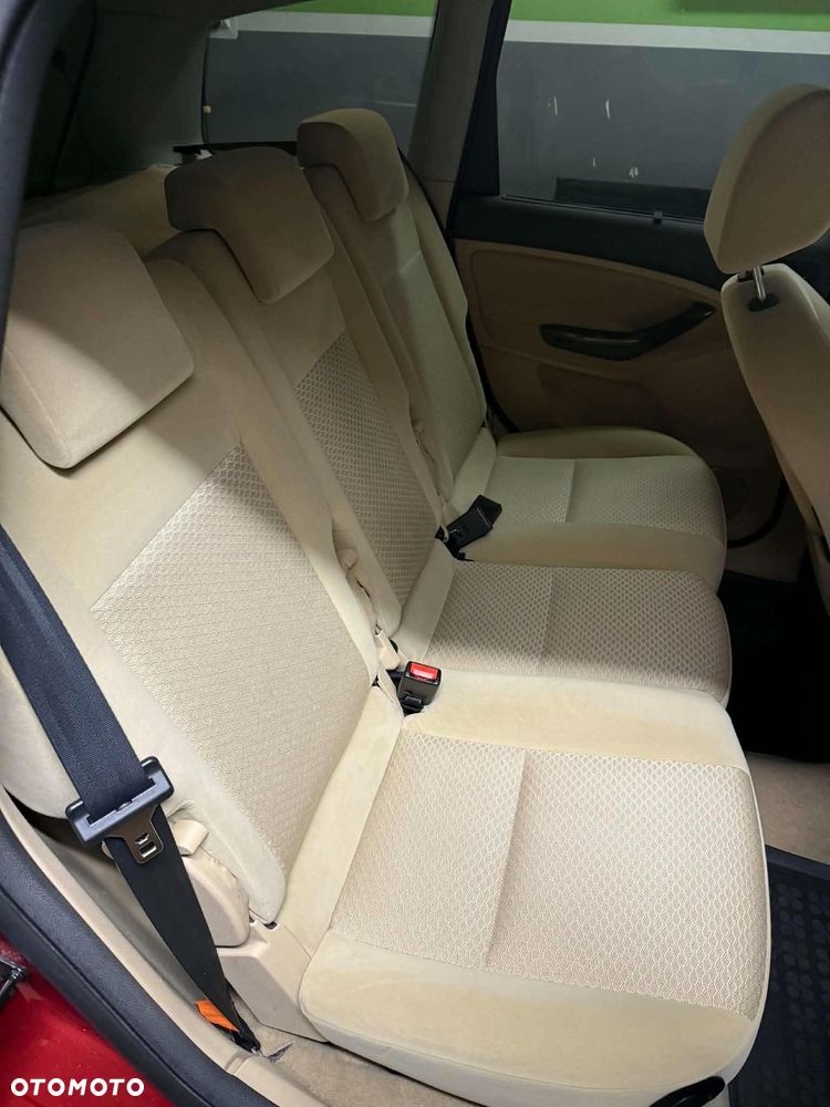 Ford C-MAX - 11