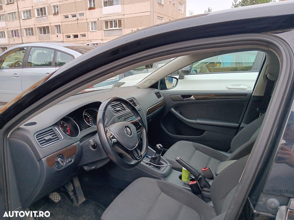 Volkswagen Jetta 1.2 TSI Comfortline - 9