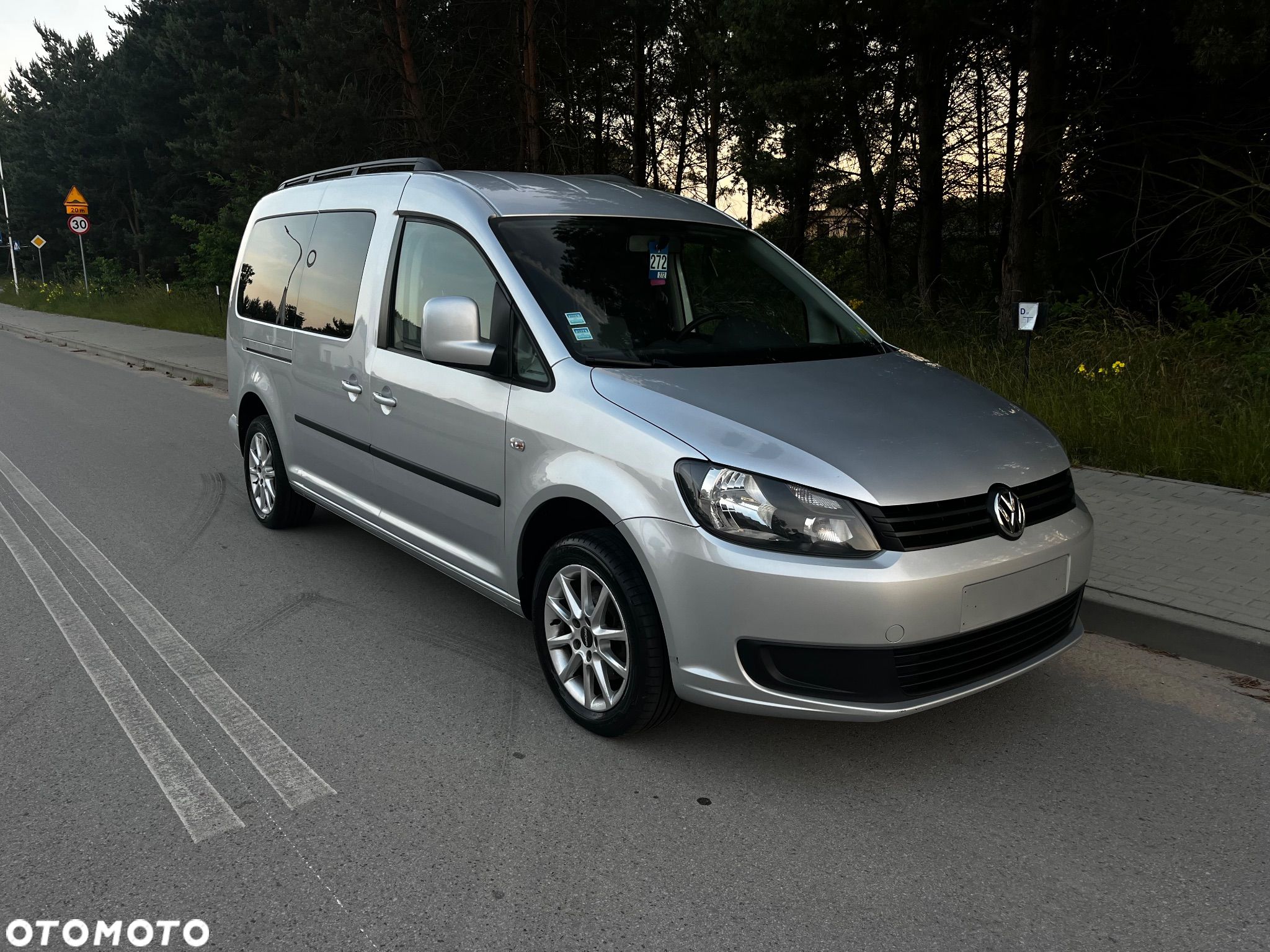 Volkswagen Caddy 1.6 TDI Comfortline - 1