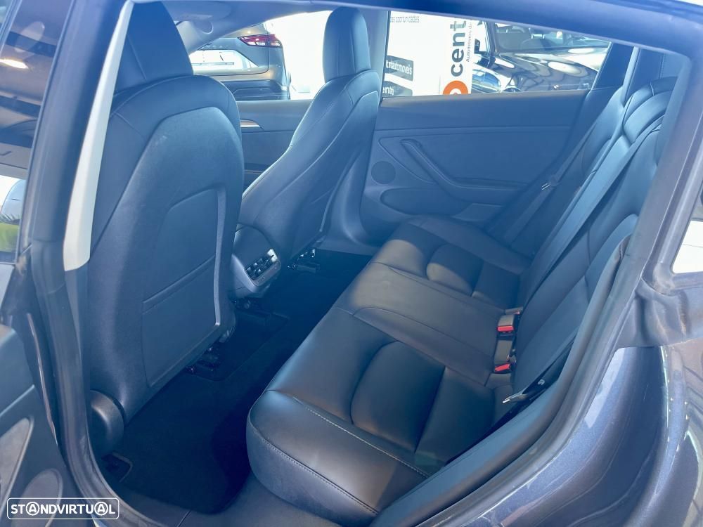 Tesla Model 3 Tração Traseira - 35