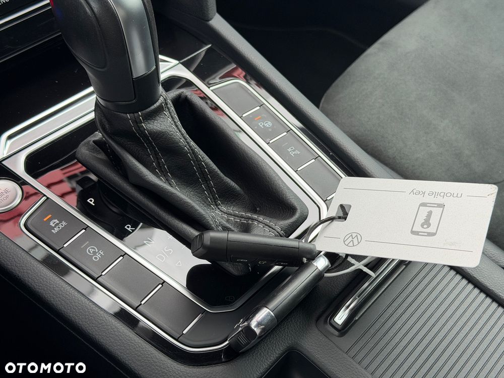 Volkswagen Arteon 2.0 TDI R-Line DSG - 35