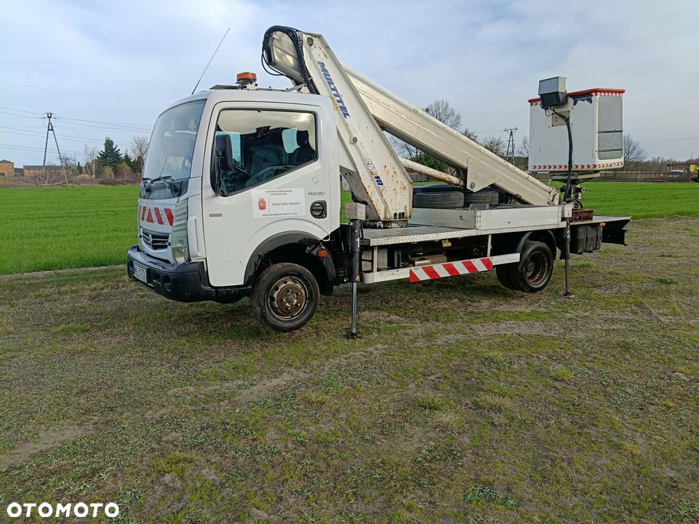 Renault Maxity - 2