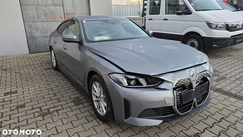 BMW i4 70.3kWh eDrive 35 - 21