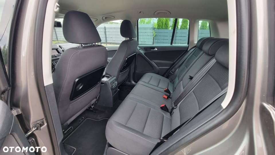 Volkswagen Tiguan - 10