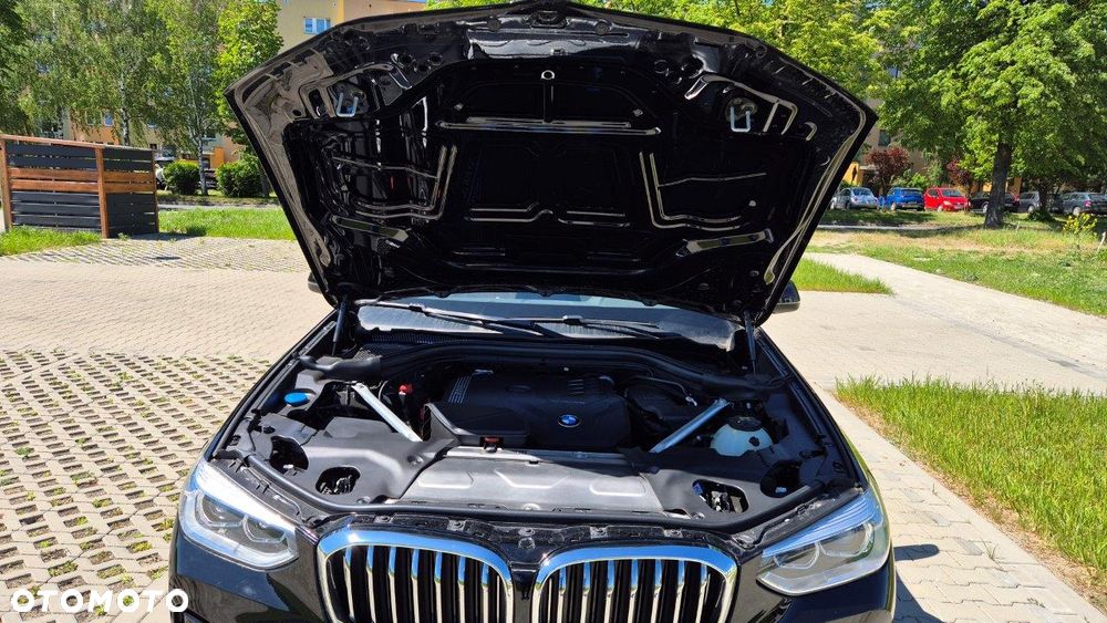 BMW X3 xDrive20i - 9