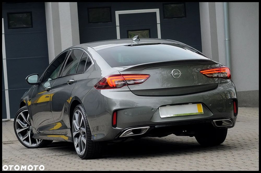 Opel Insignia 2.0 BiTurbo 4x4 GSI - 10
