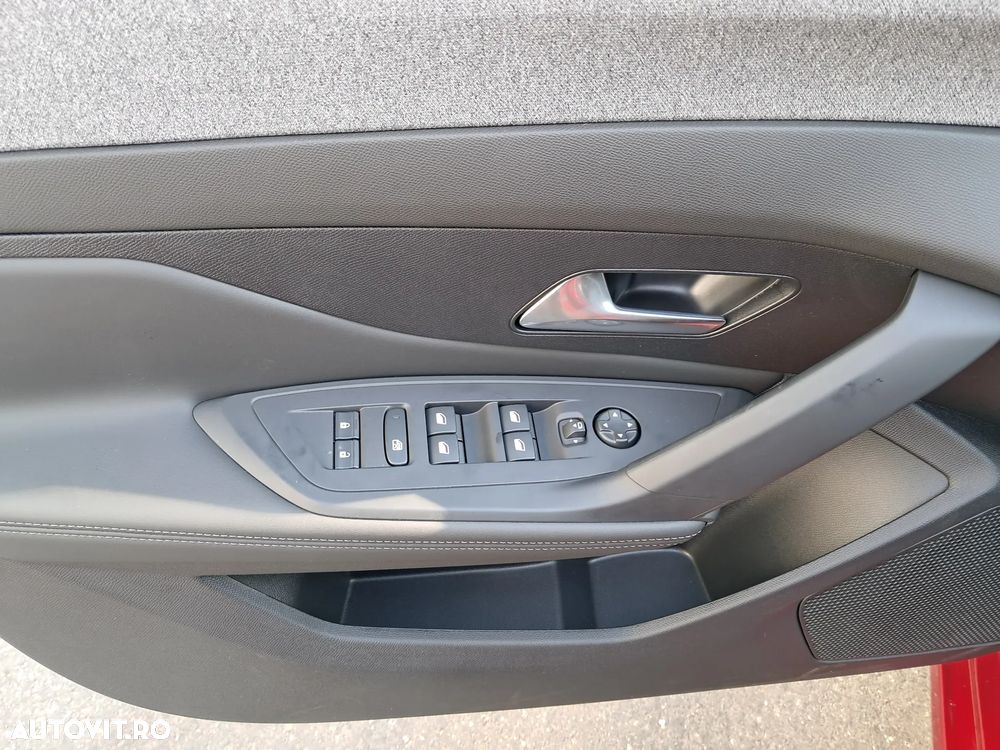 Peugeot 308 1.5L BlueHDI 130 S&S EAT8 Allure - 12